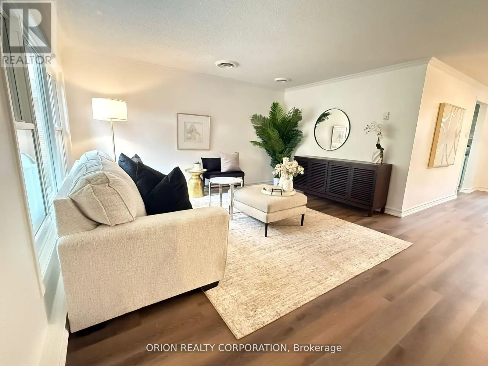 20 ANTIBES DRIVE