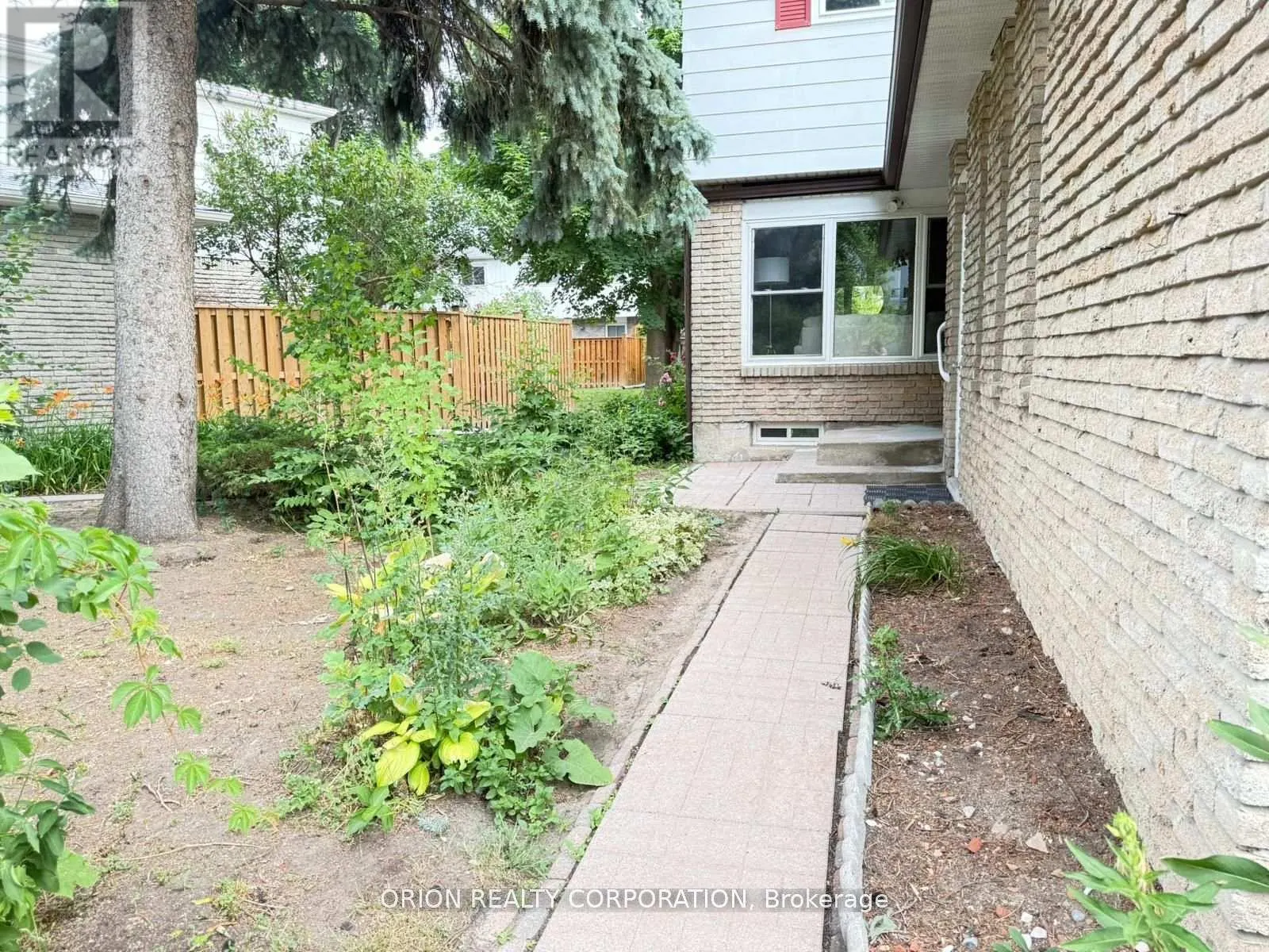 20 ANTIBES DRIVE