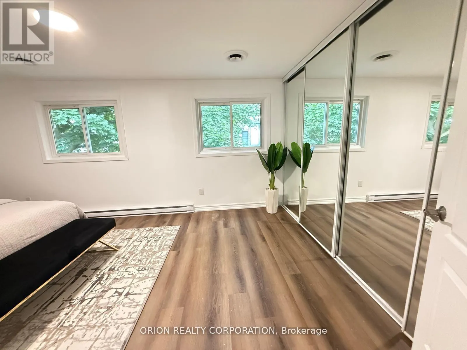 20 ANTIBES DRIVE