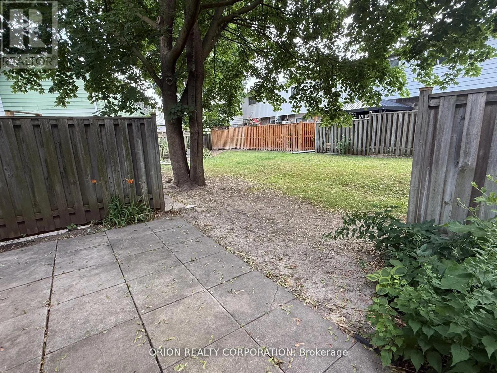 20 ANTIBES DRIVE