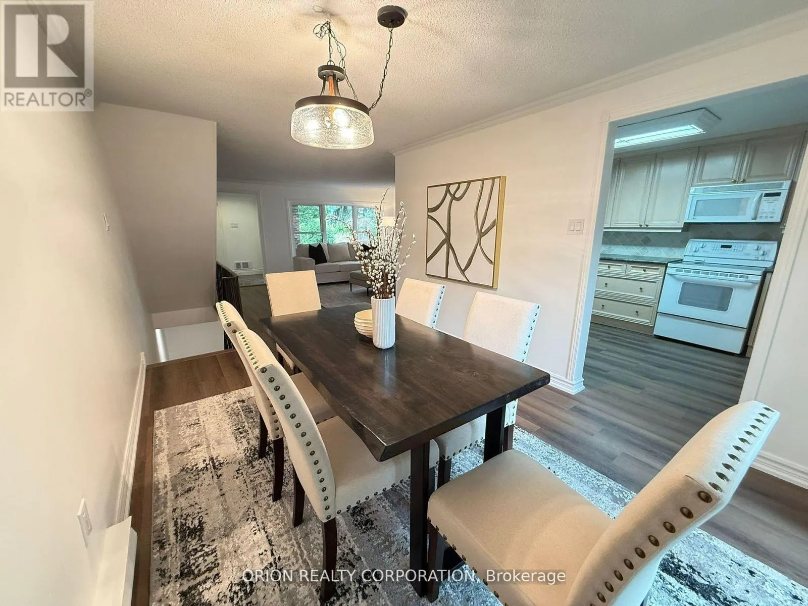 20 ANTIBES DRIVE