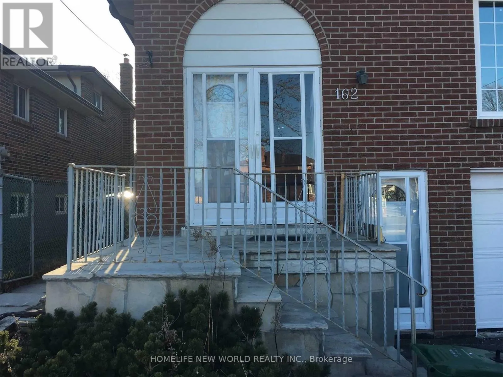UPPER - 162 EDMONTON DRIVE