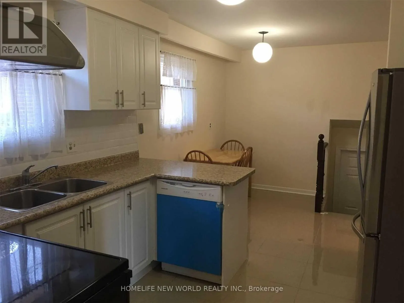 UPPER - 162 EDMONTON DRIVE