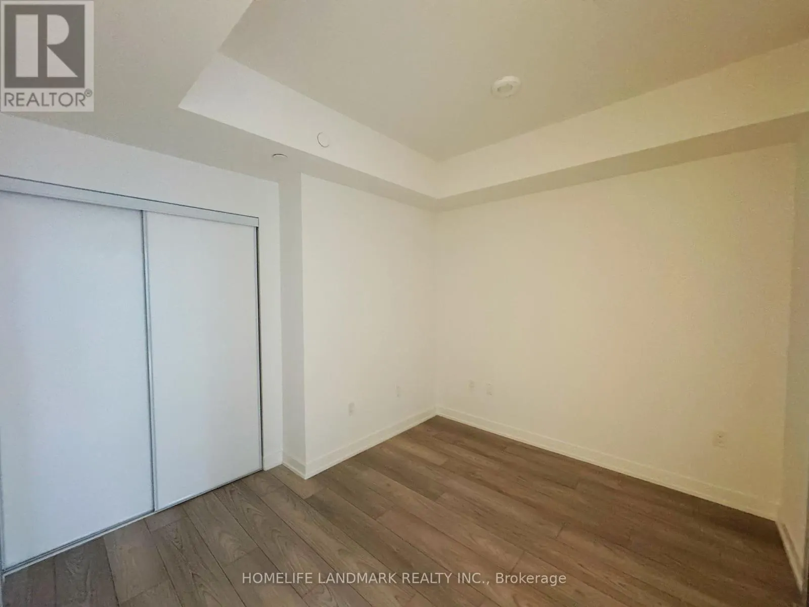 404 S - 110 BROADWAY AVENUE
