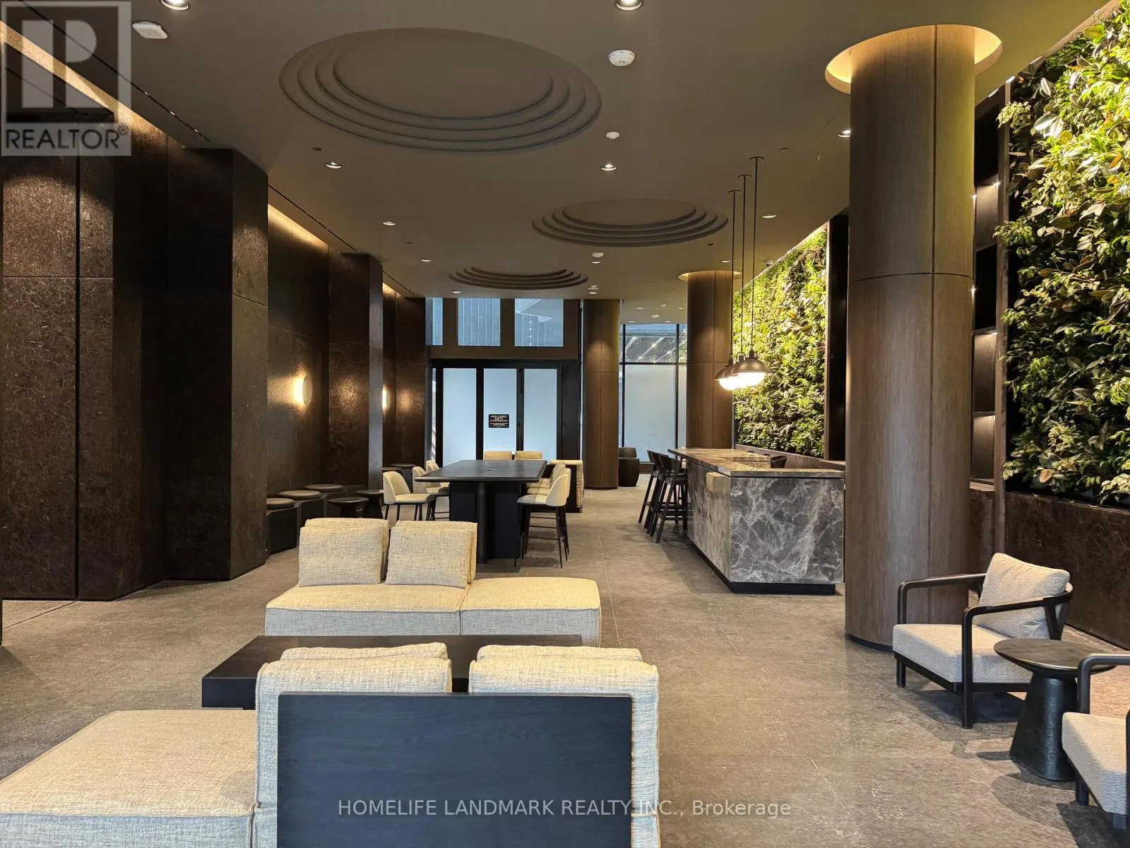 404 S - 110 BROADWAY AVENUE