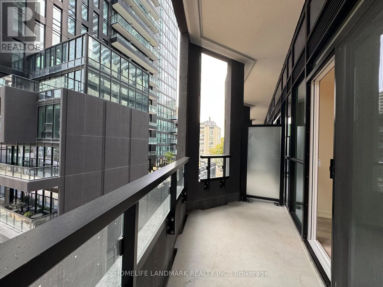 404 S - 110 BROADWAY AVENUE