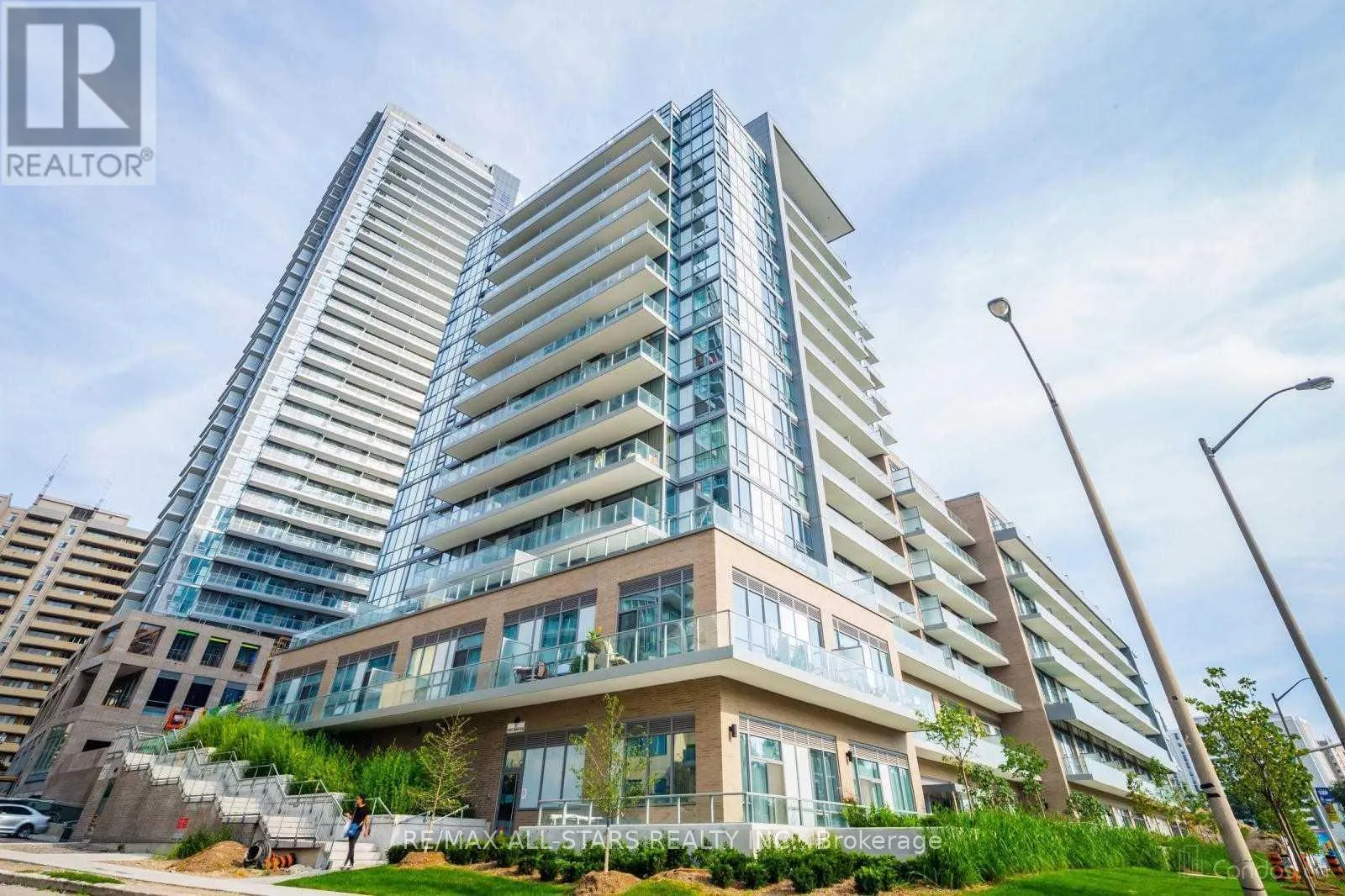 116 - 52 FOREST MANOR ROAD E