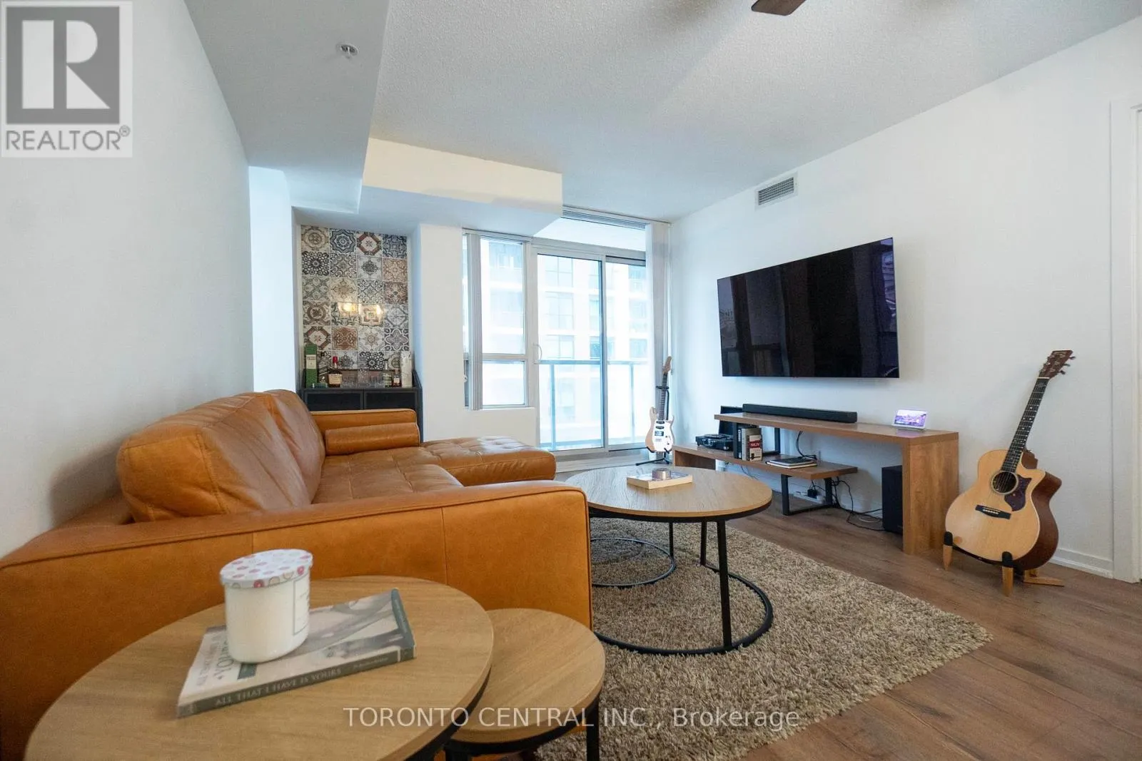 522 - 68 ABELL STREET