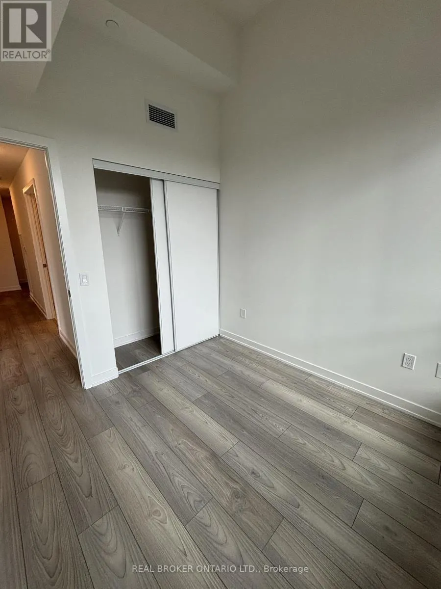 420S - 110 BROADWAY AVENUE