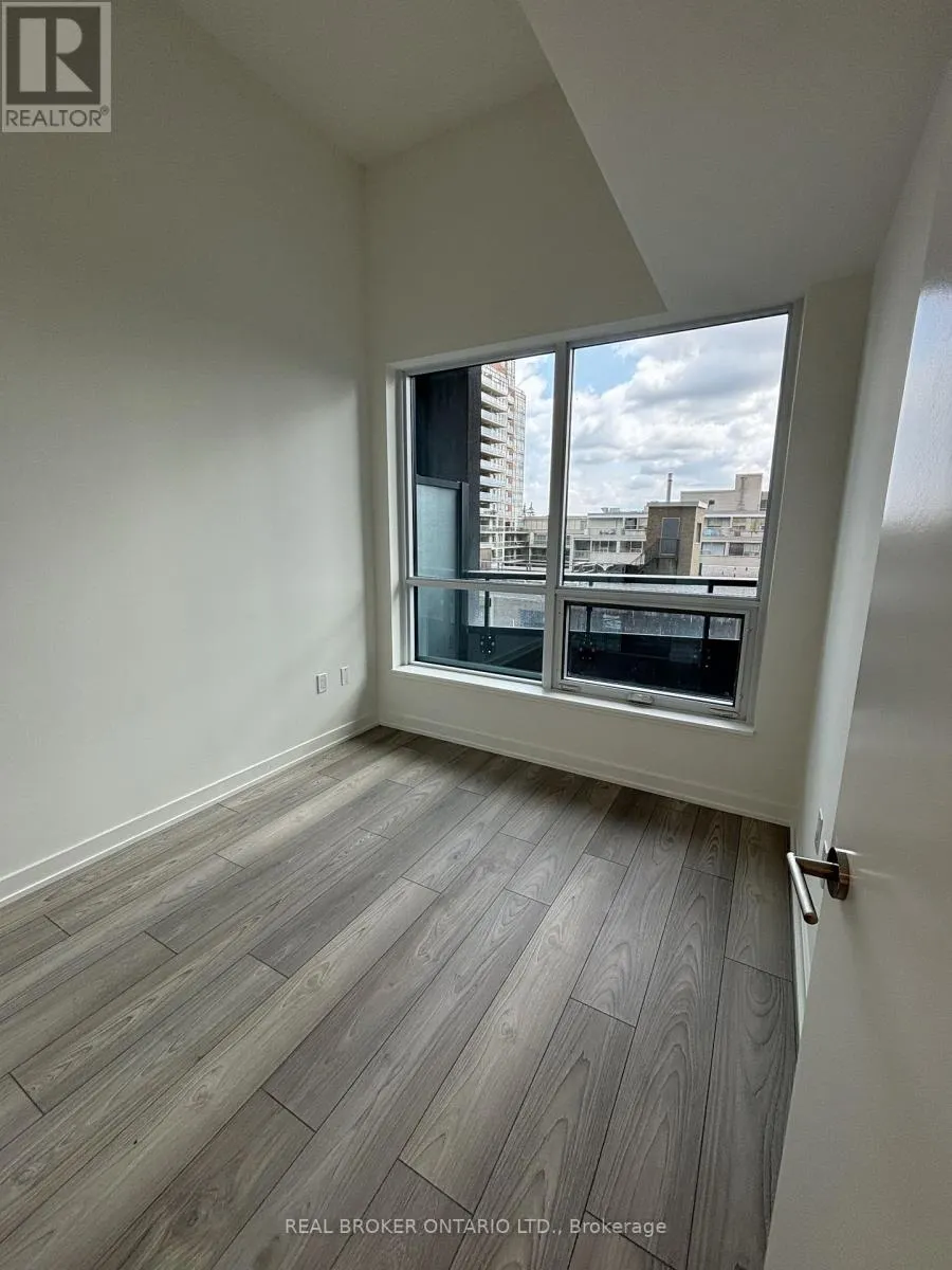 420S - 110 BROADWAY AVENUE