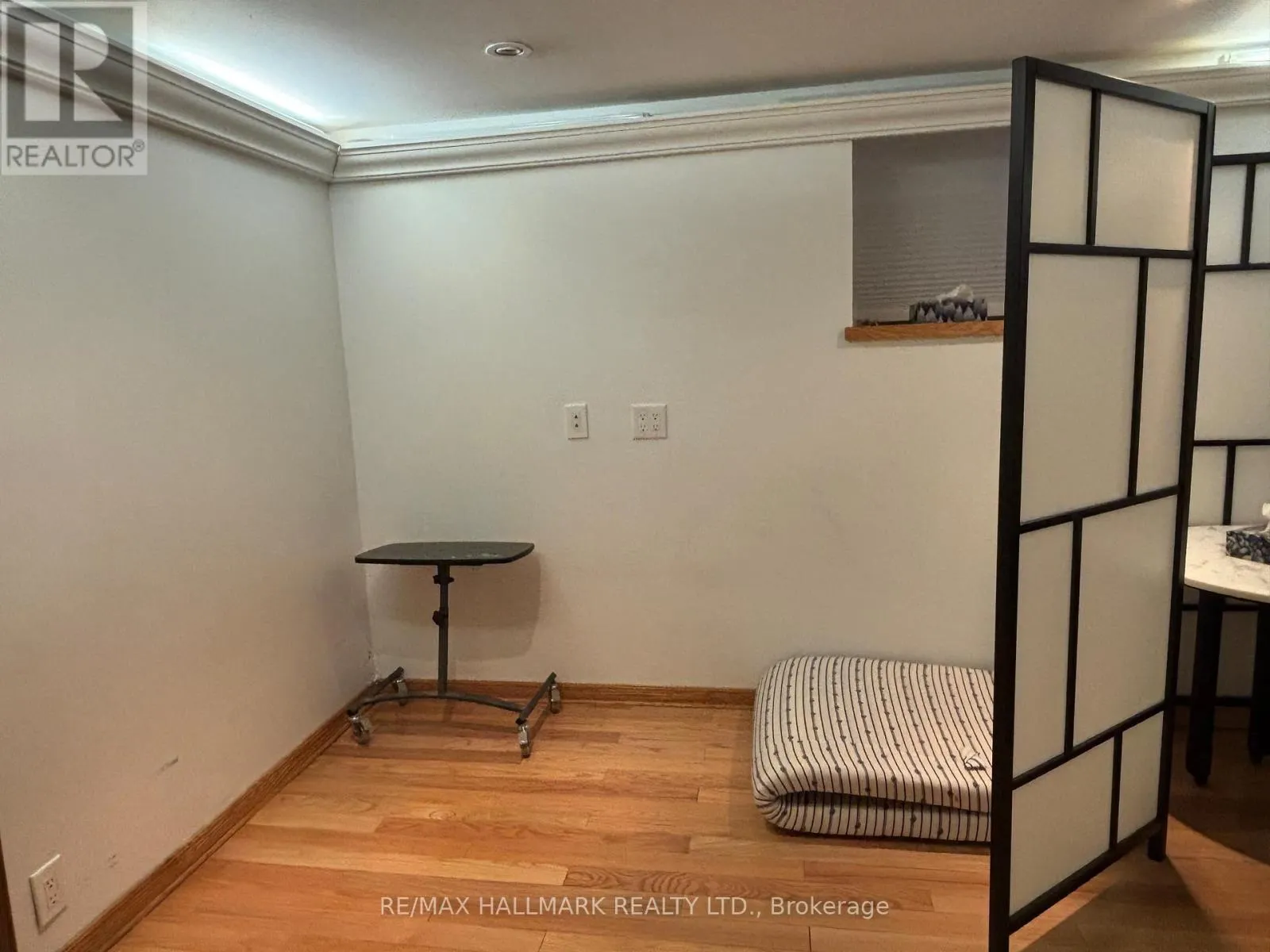 BSMT - 588 SPADINA AVENUE