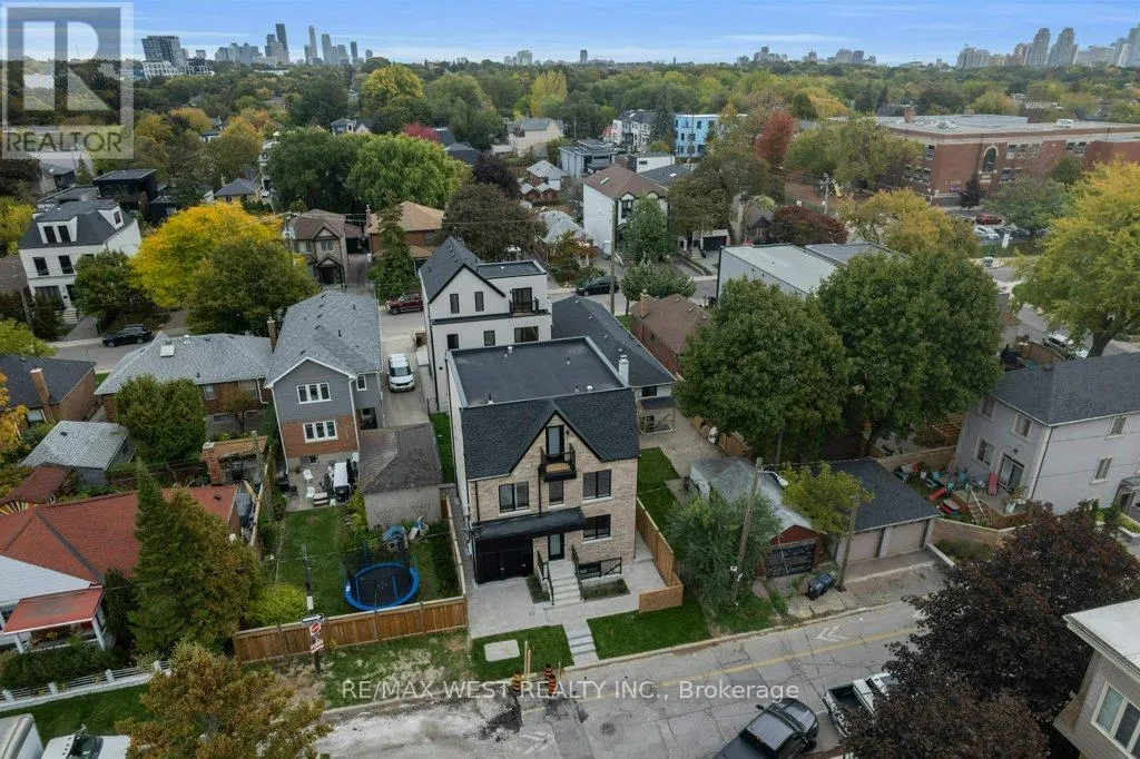 B - 661 WINONA DRIVE