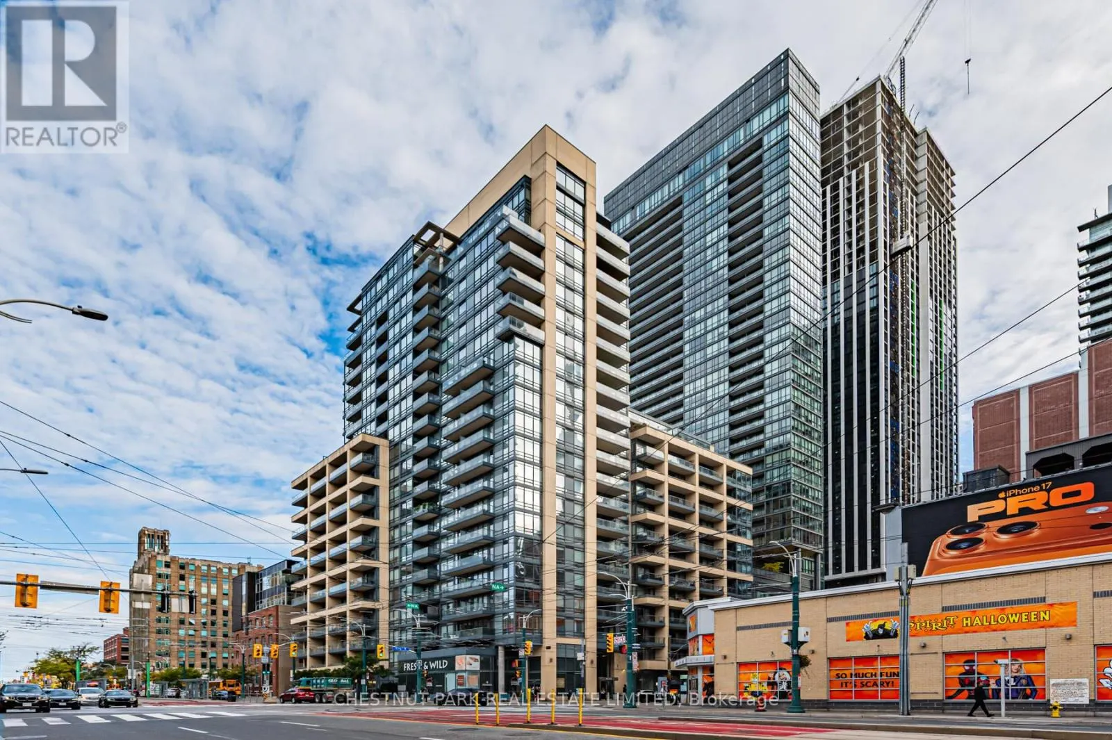 308 - 438 KING STREET W