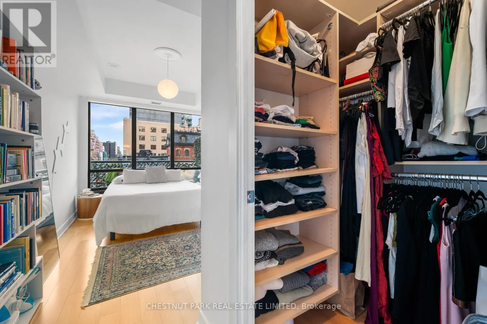 308 - 438 KING STREET W