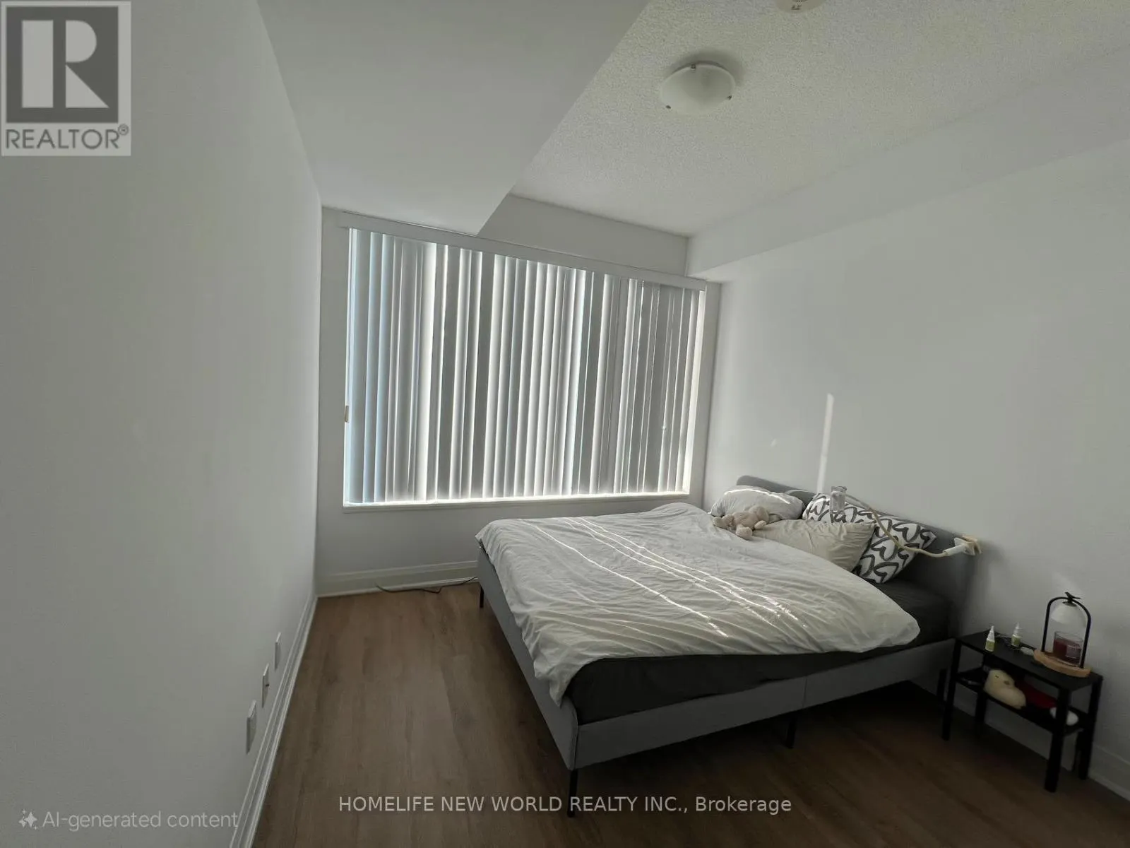 1803 - 68 CANTERBURY PLACE