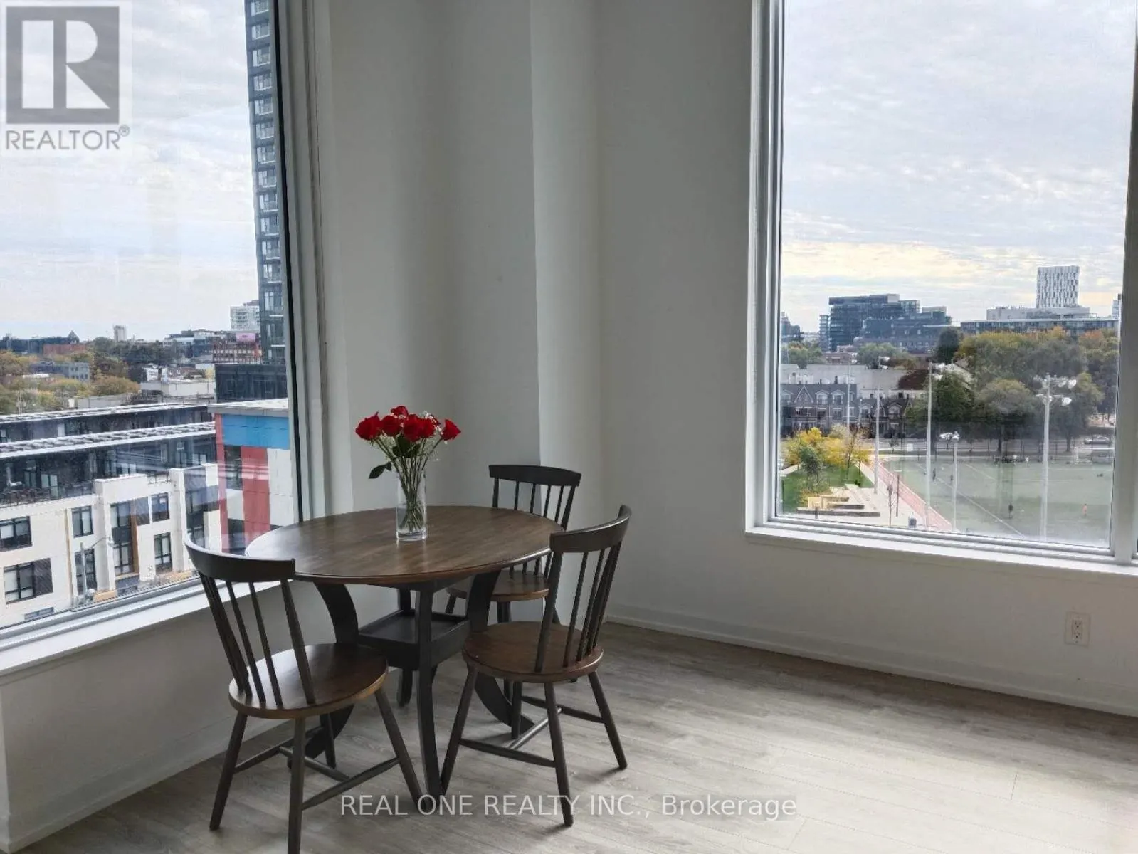 621 - 20 TUBMAN AVENUE
