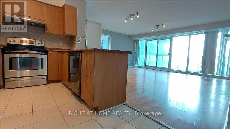 1102 - 5508 YONGE STREET
