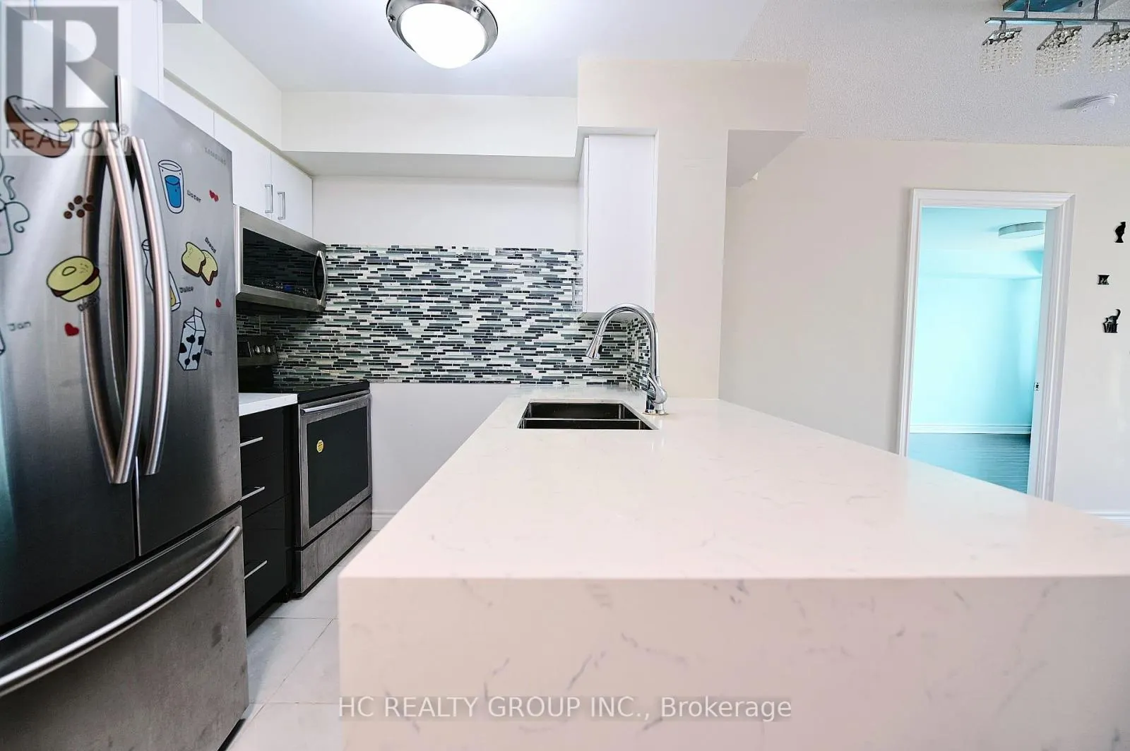 311 - 15 GREENVIEW AVENUE
