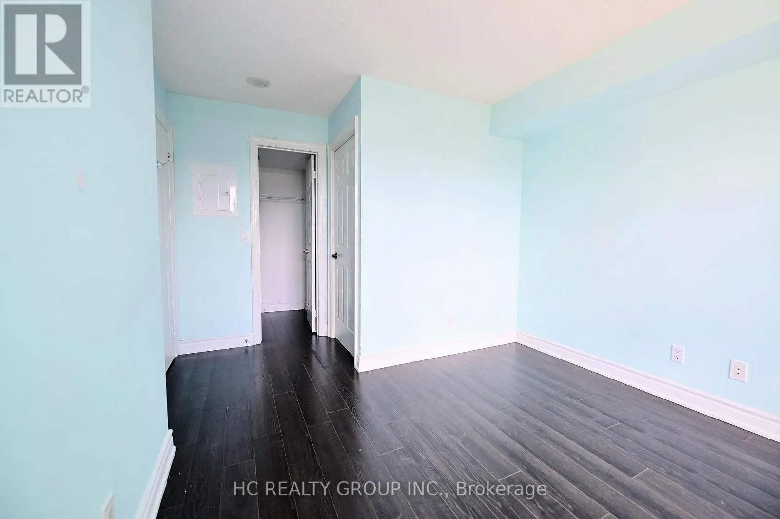 311 - 15 GREENVIEW AVENUE