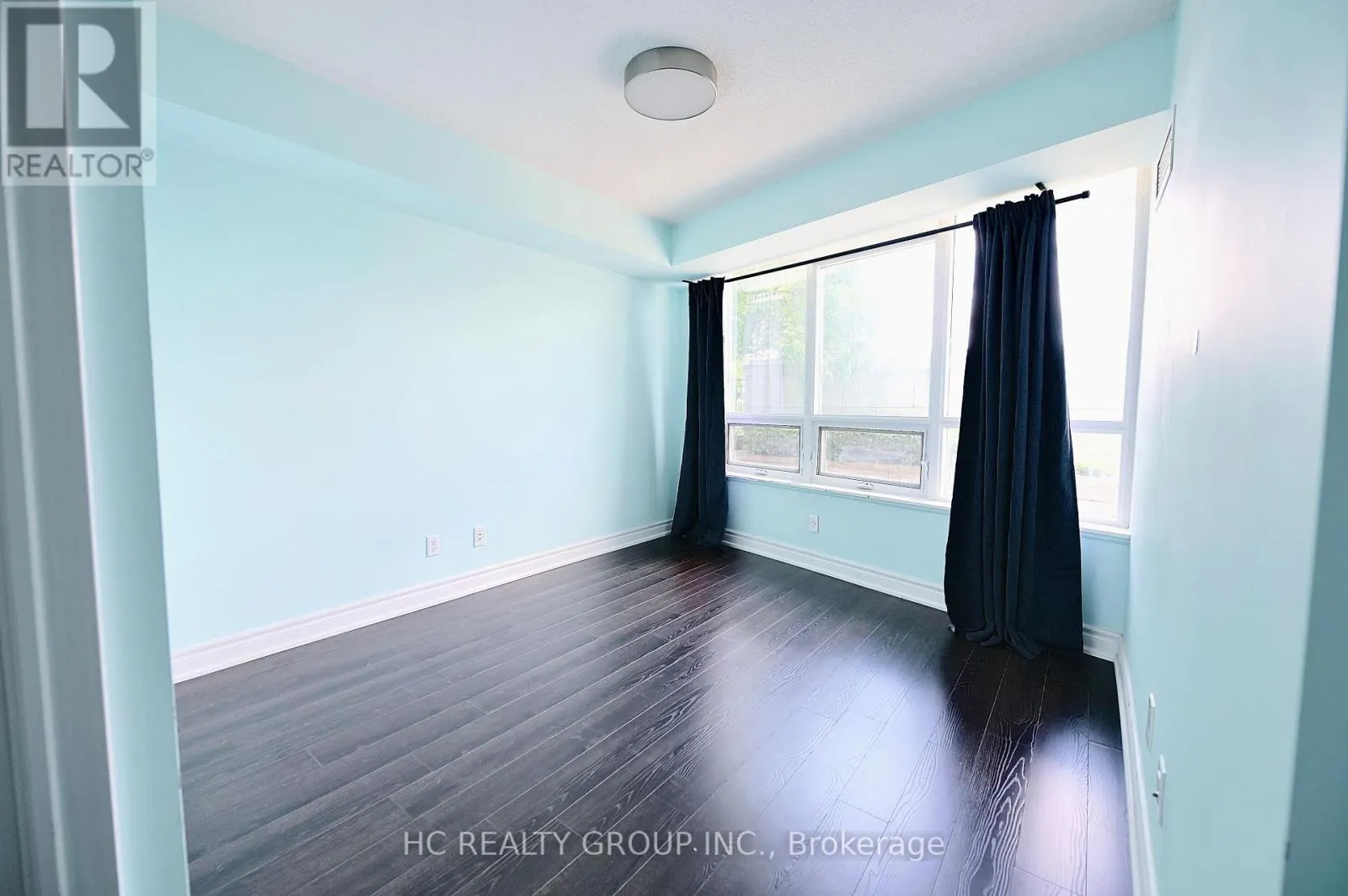 311 - 15 GREENVIEW AVENUE