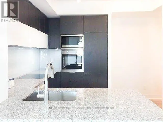 2703 - 318 RICHMOND STREET W