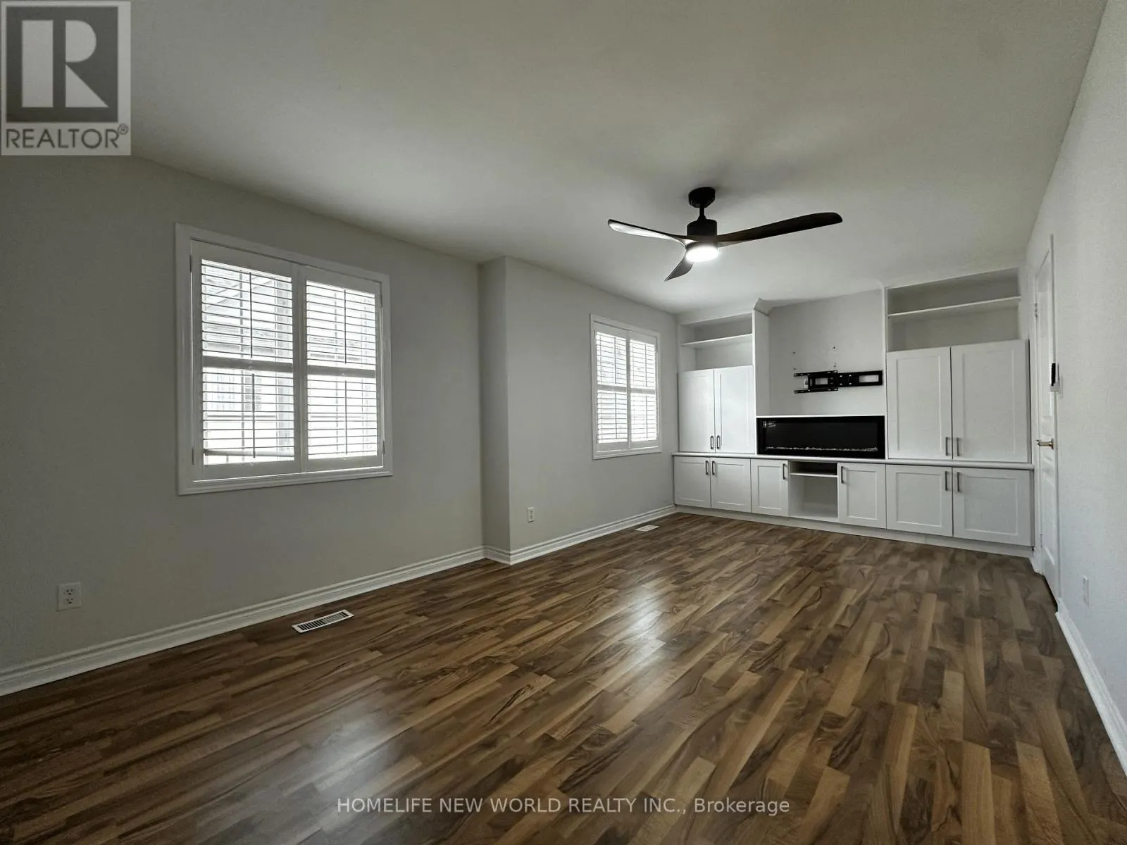 204 - 11 EVERSON DRIVE
