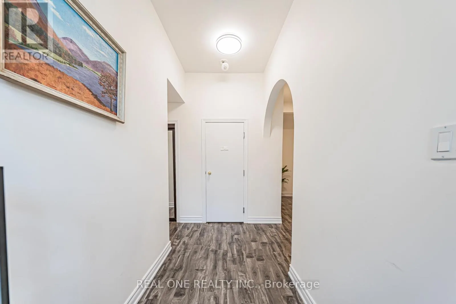 60 PAPERBIRCH DRIVE