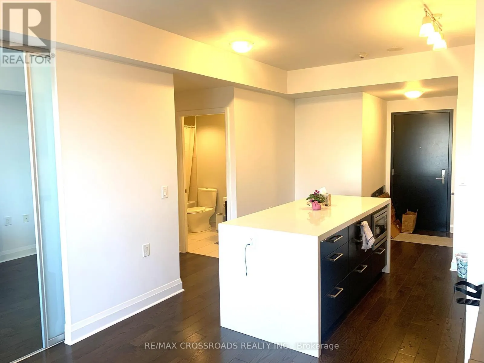 3611 - 1080 BAY STREET