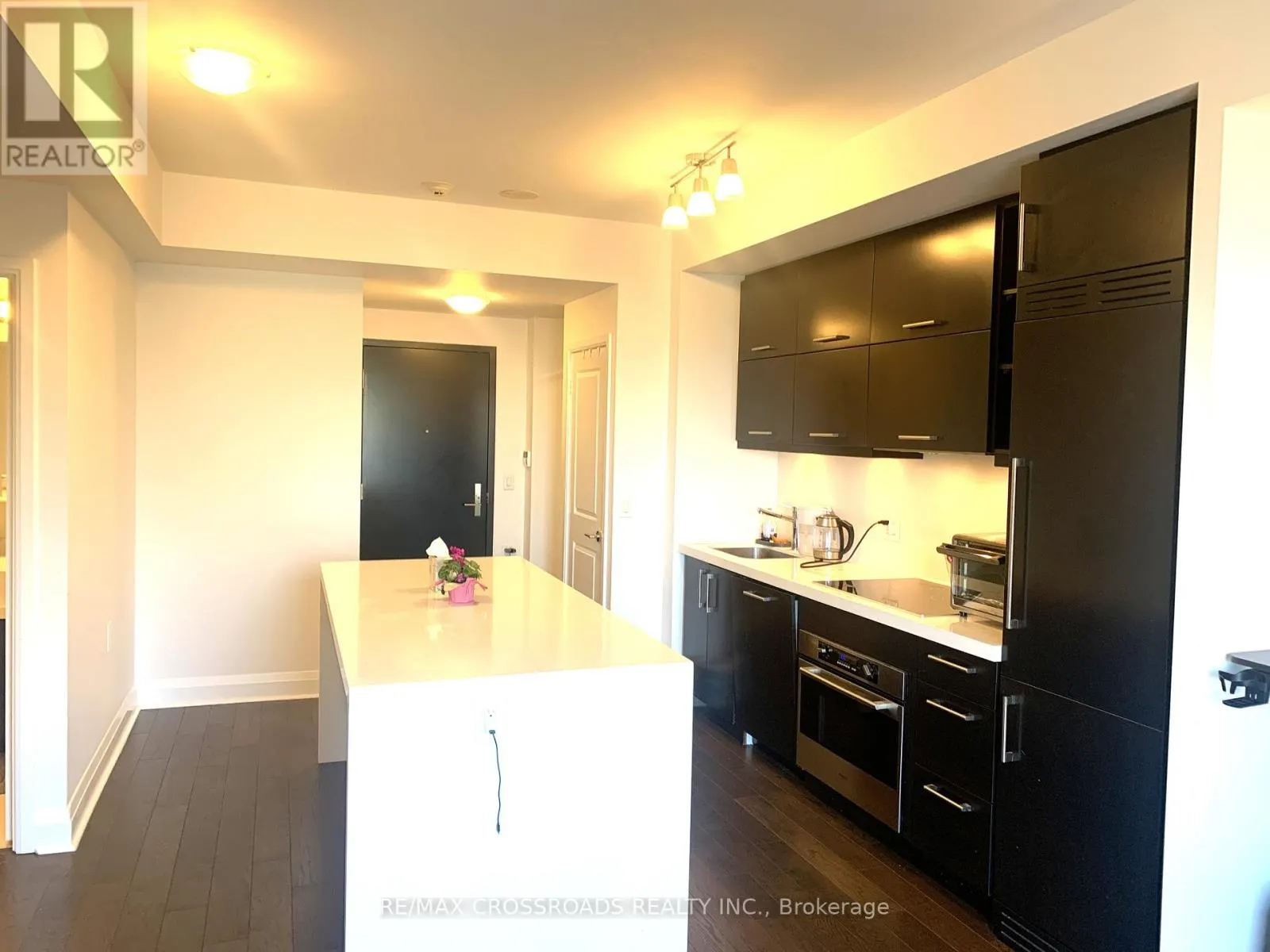 3611 - 1080 BAY STREET