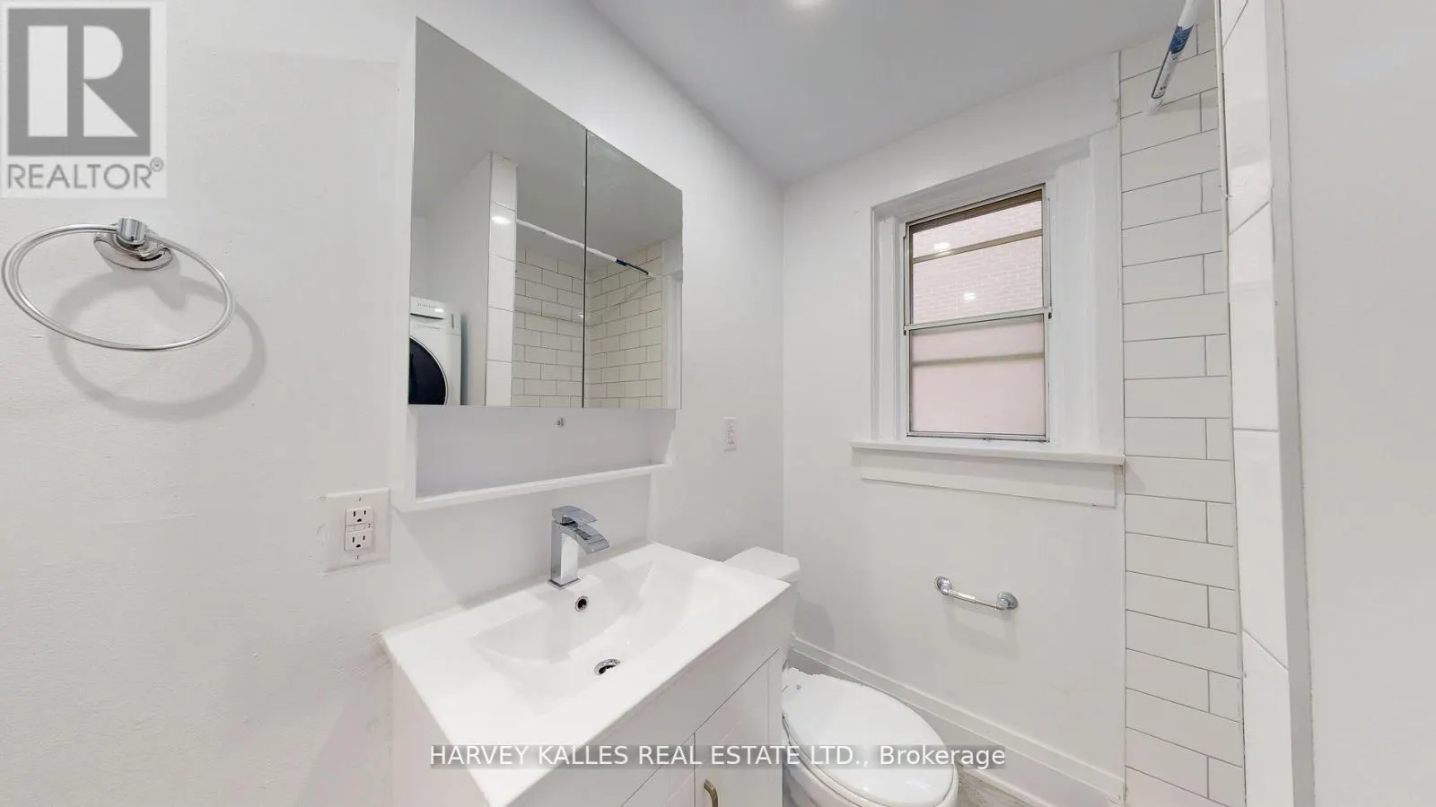 1 - 1065 BATHURST STREET