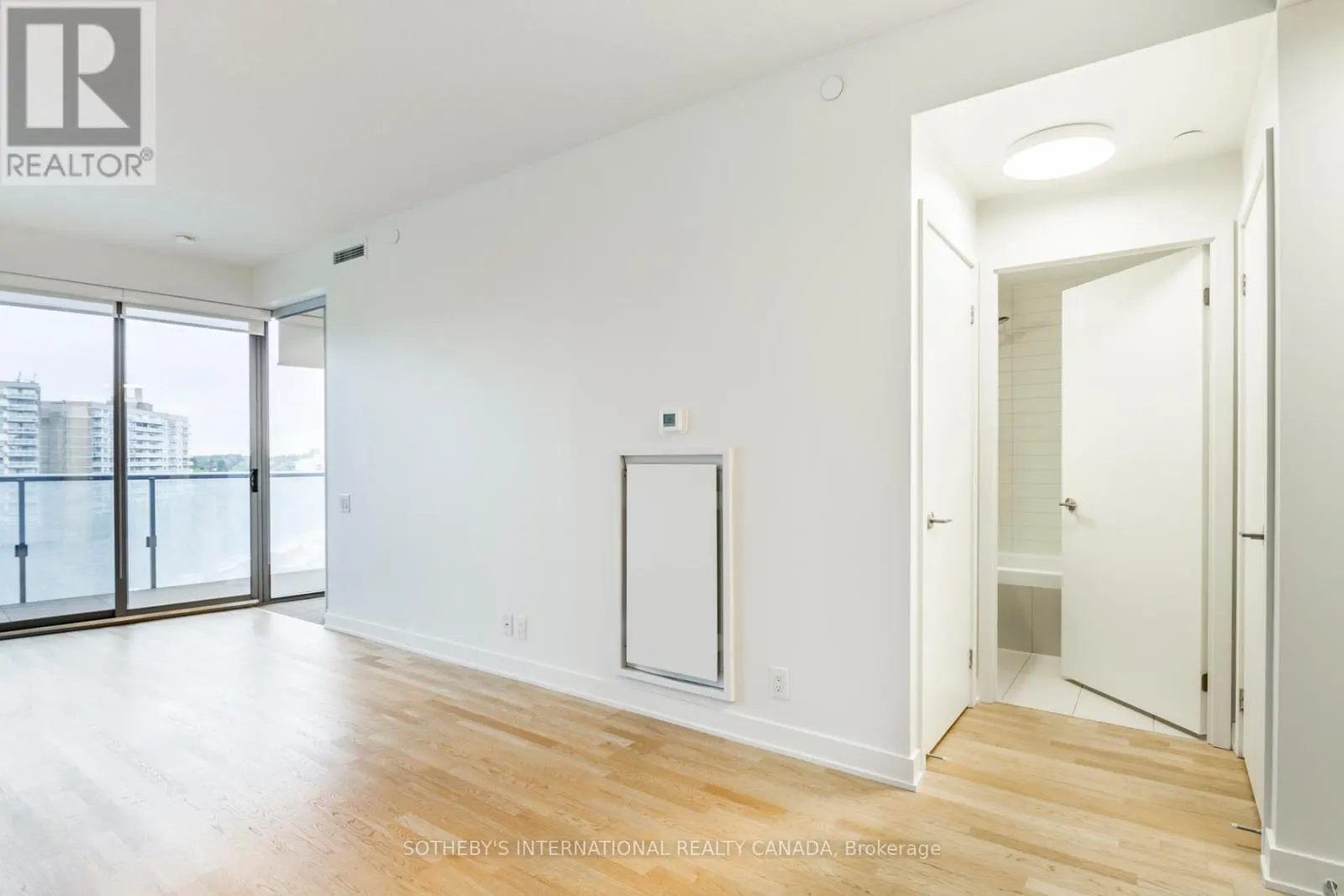1103 - 1815 YONGE STREET