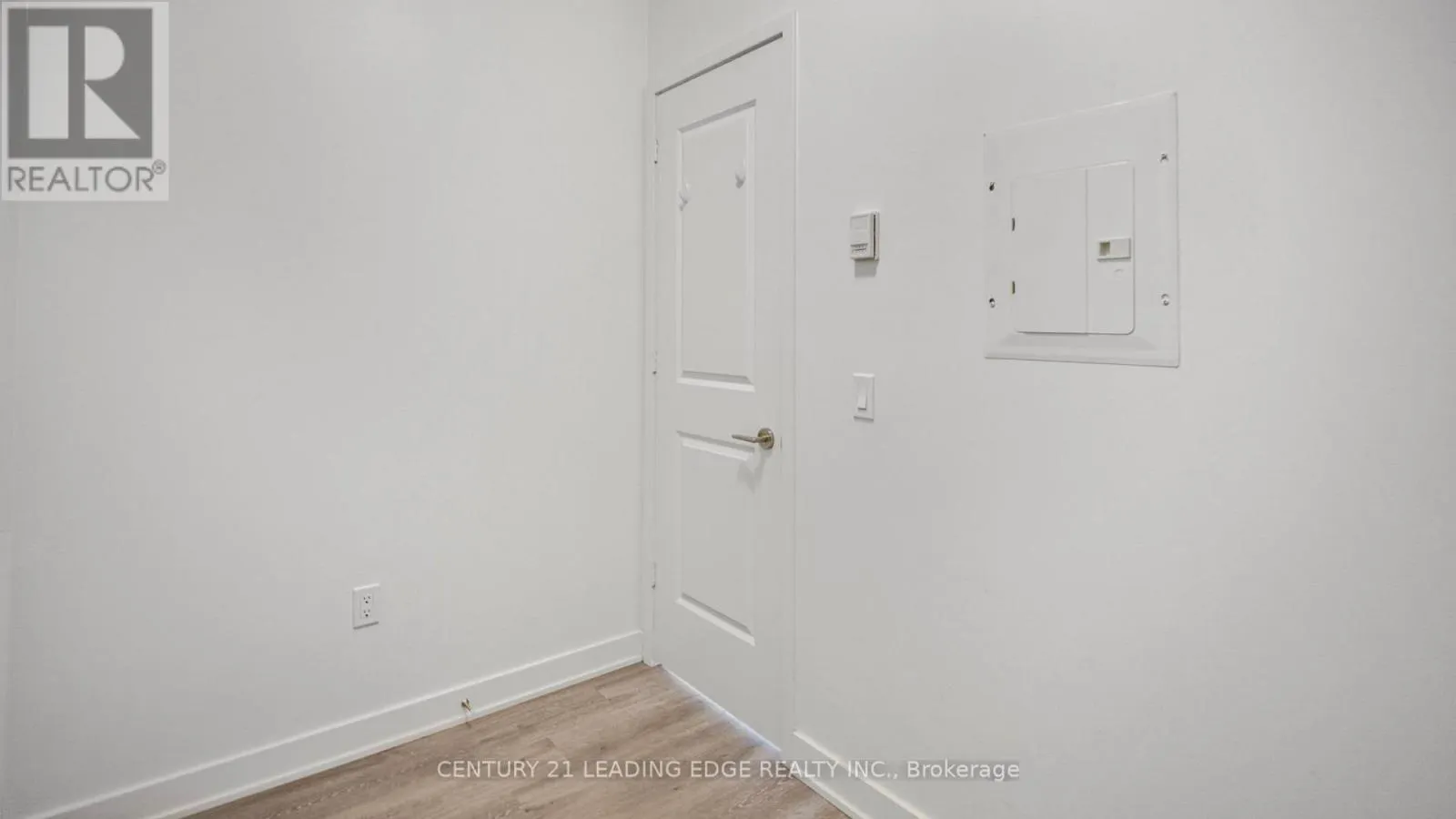 4809 - 100 DALHOUSIE STREET
