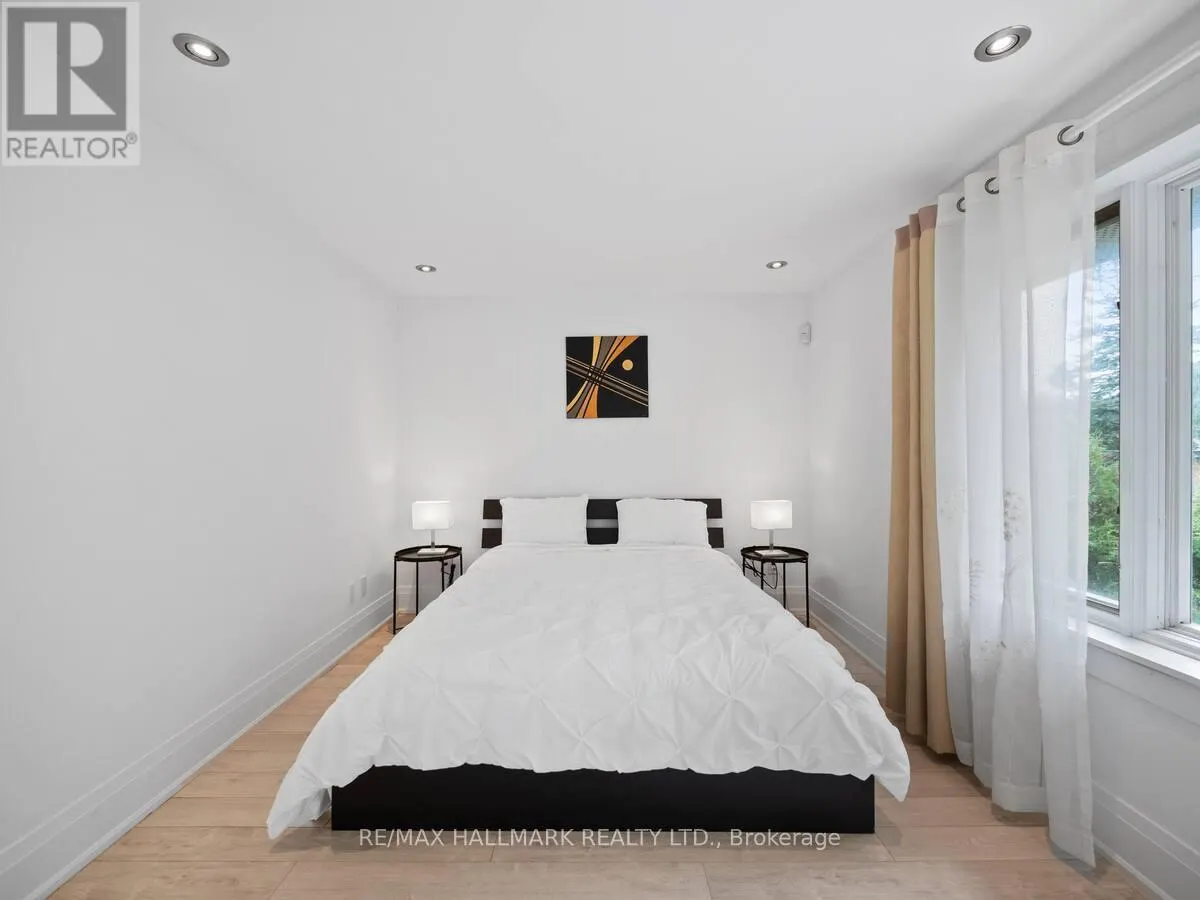 218 NORTHWOOD DRIVE