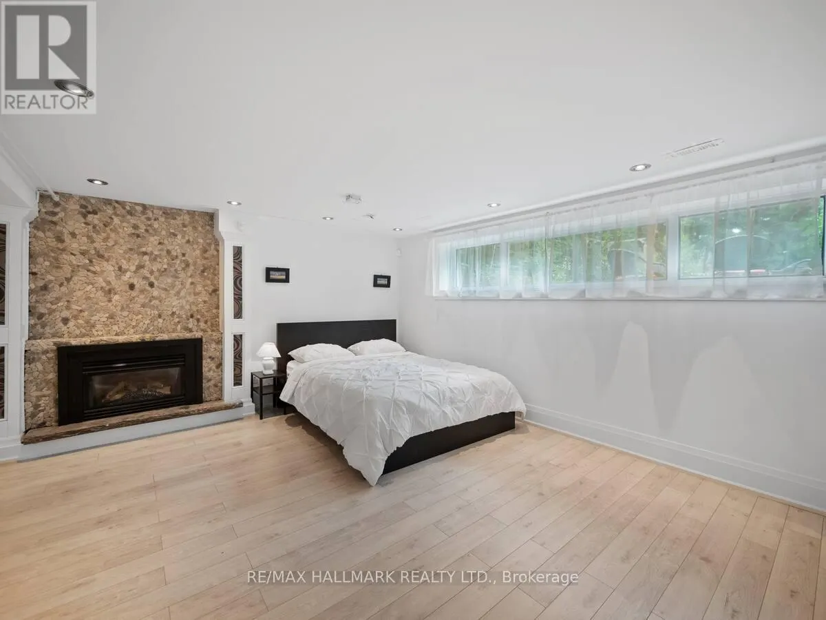 218 NORTHWOOD DRIVE