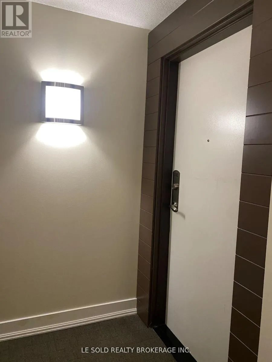 1502 RM - 2191 YONGE STREET