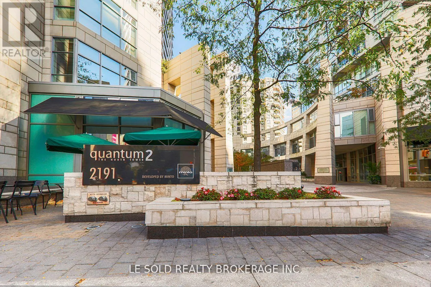 1502 RM - 2191 YONGE STREET