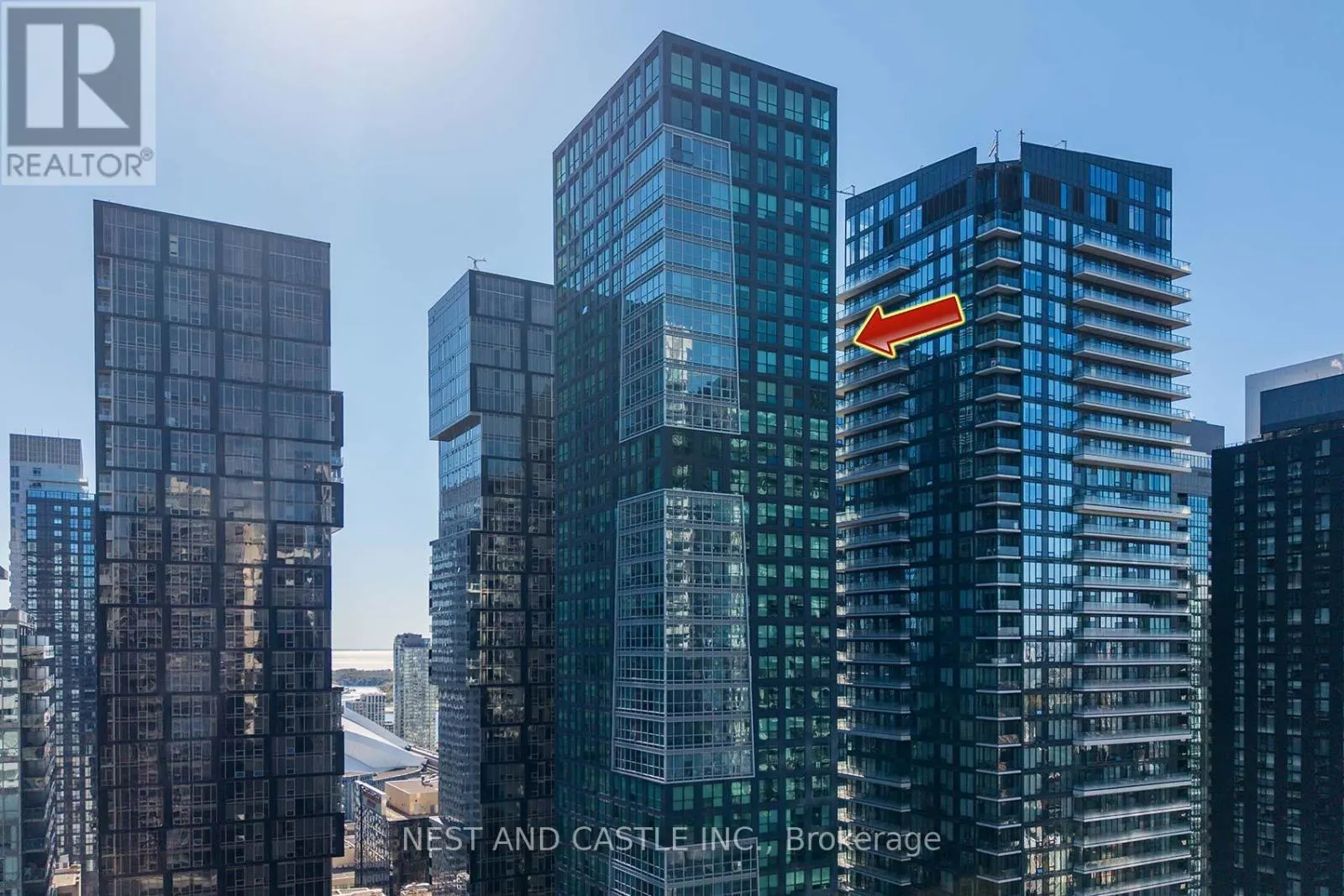 4104 - 327 KING STREET W