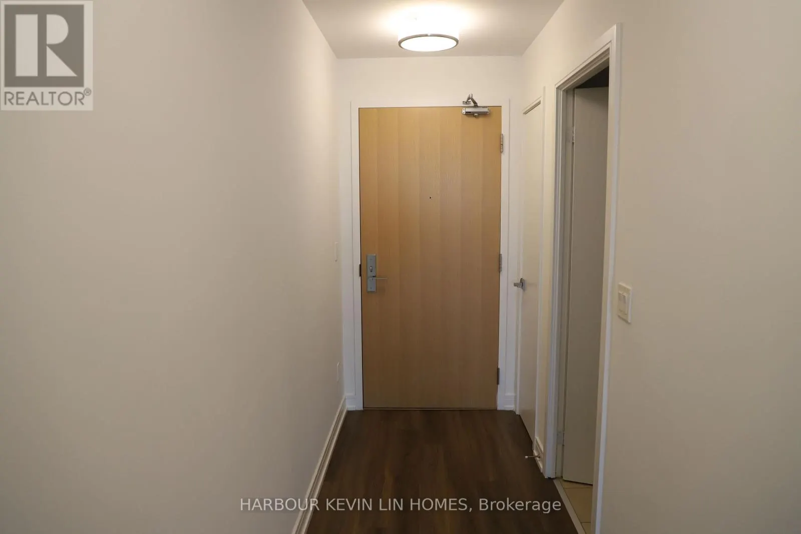 730 - 621 SHEPPARD AVENUE E