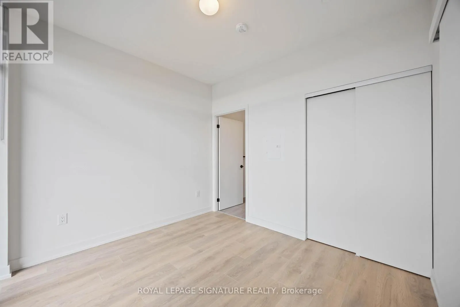 1505 - 181 STERLING ROAD