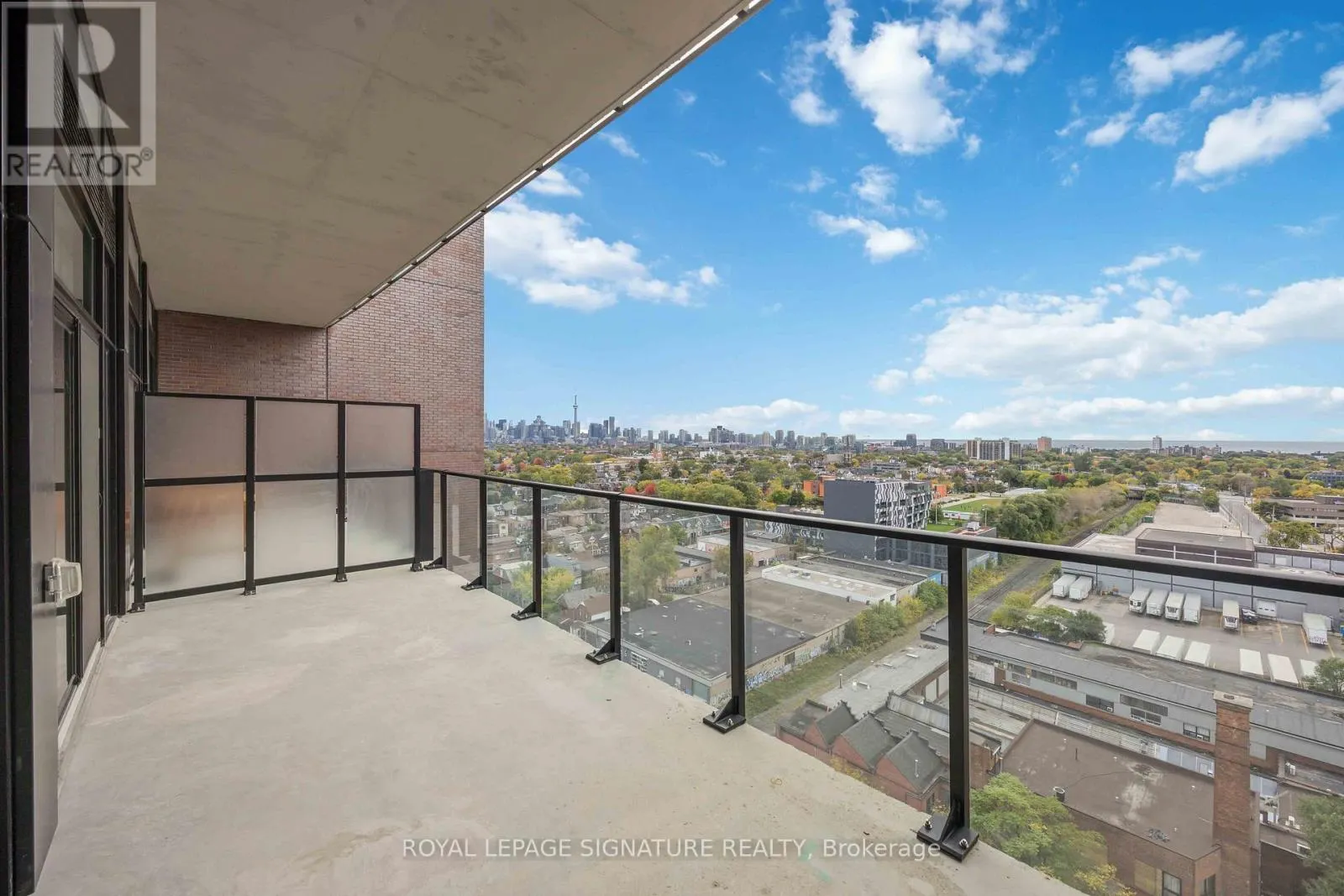 1505 - 181 STERLING ROAD