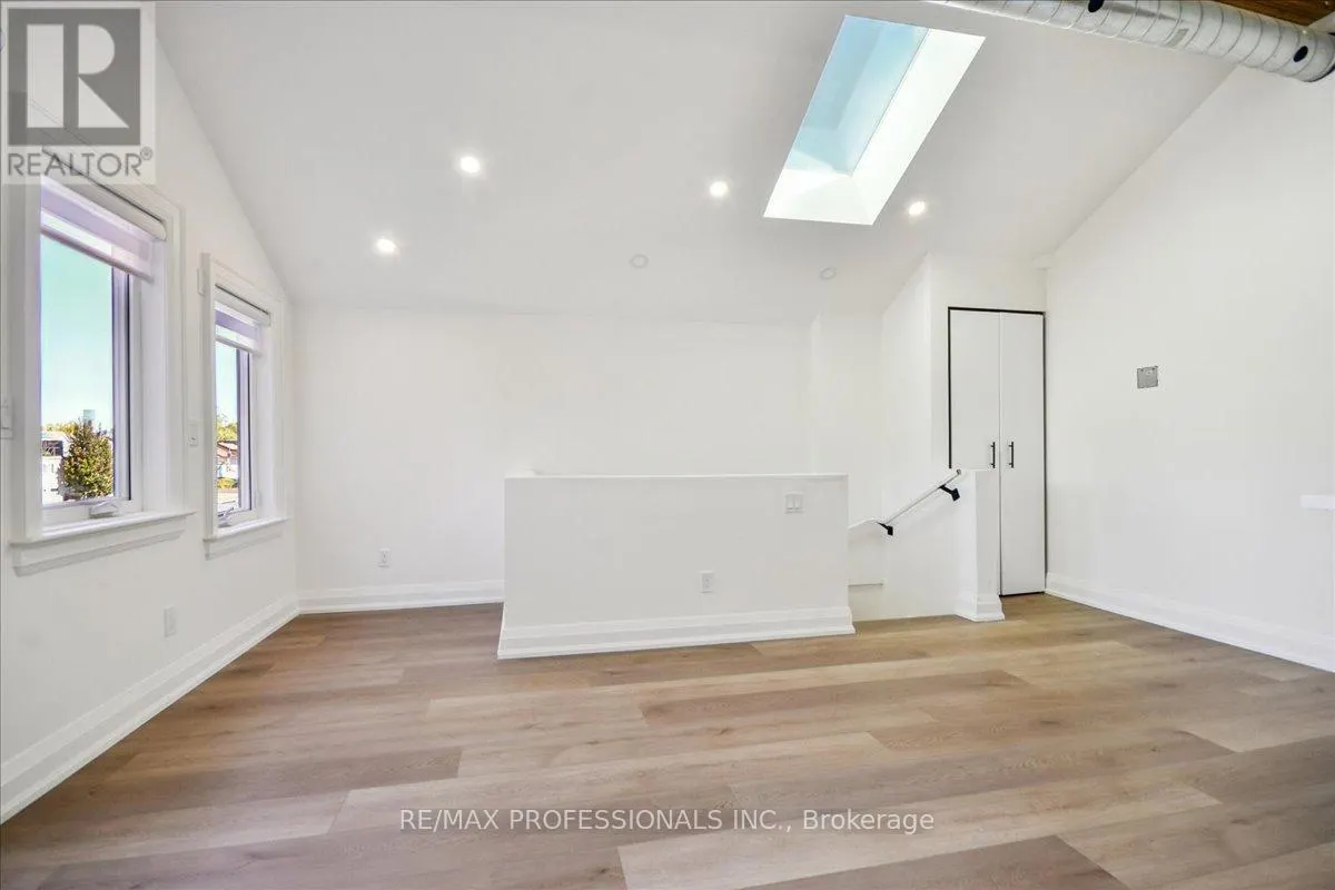 3RD FLOOR - 134 ARGYLE STREET