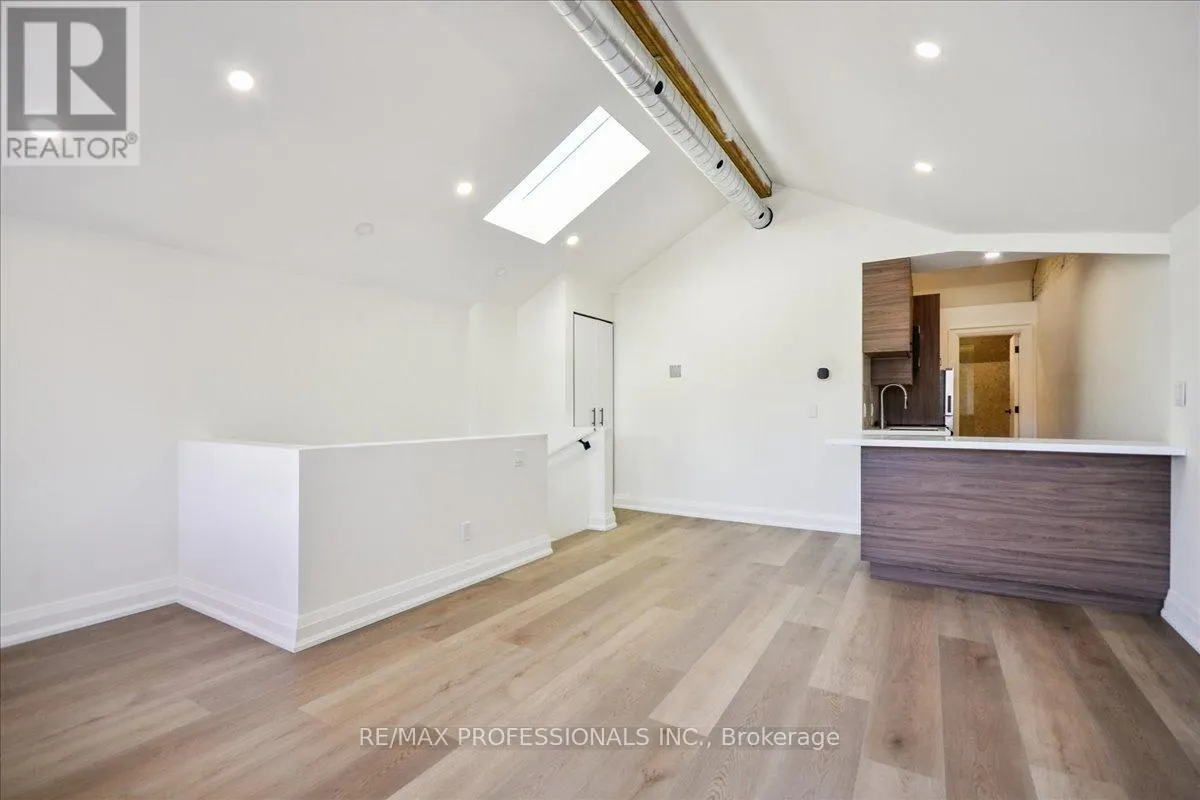 3RD FLOOR - 134 ARGYLE STREET