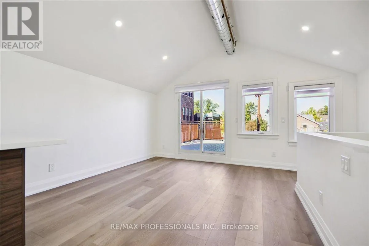 3RD FLOOR - 134 ARGYLE STREET