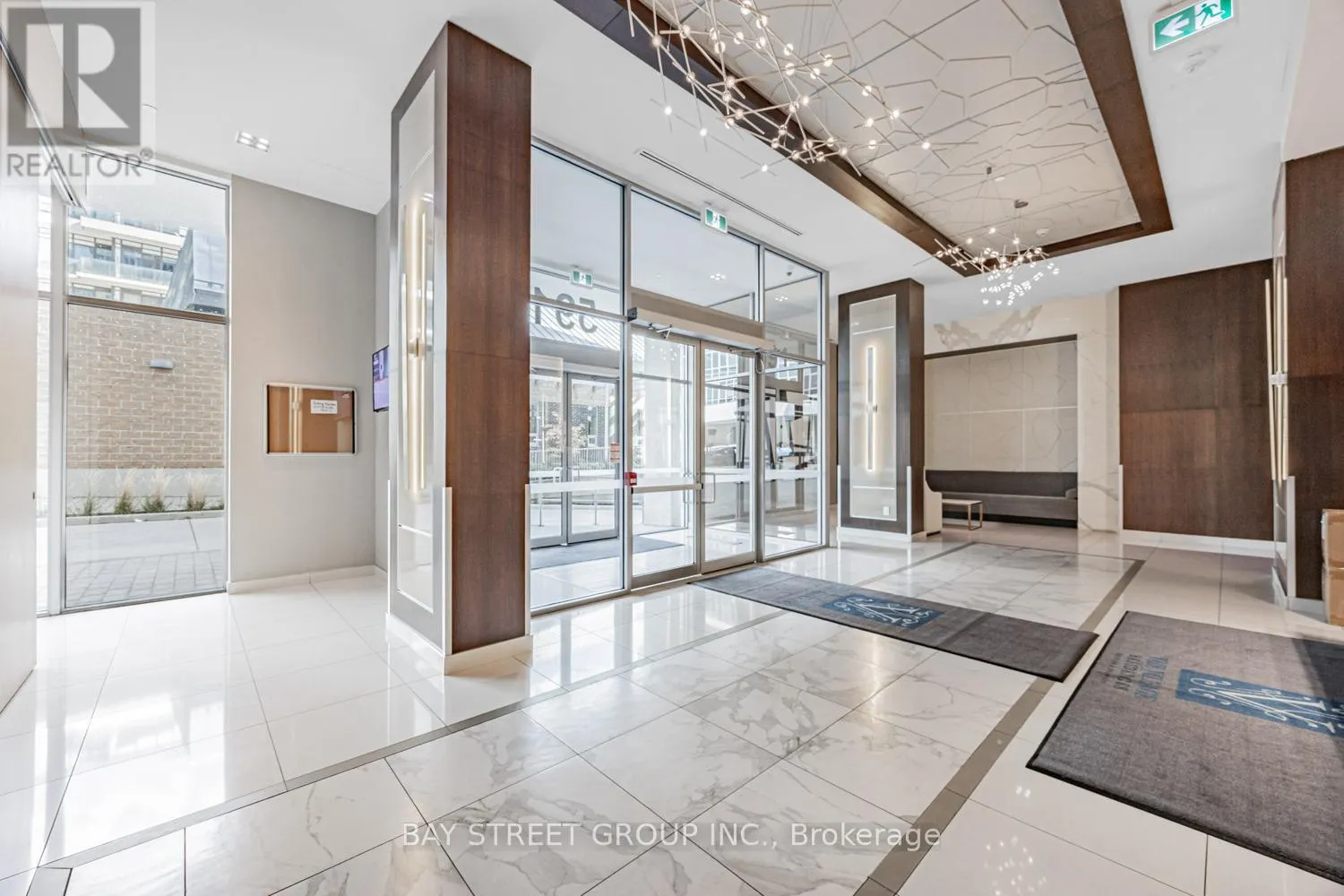 317 - 591 SHEPPARD AVENUE E