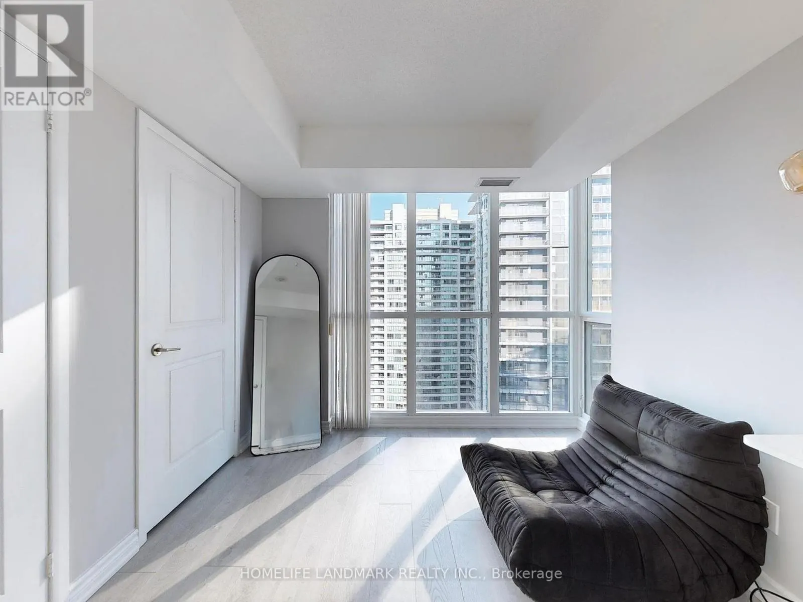 3009 - 4968 YONGE STREET