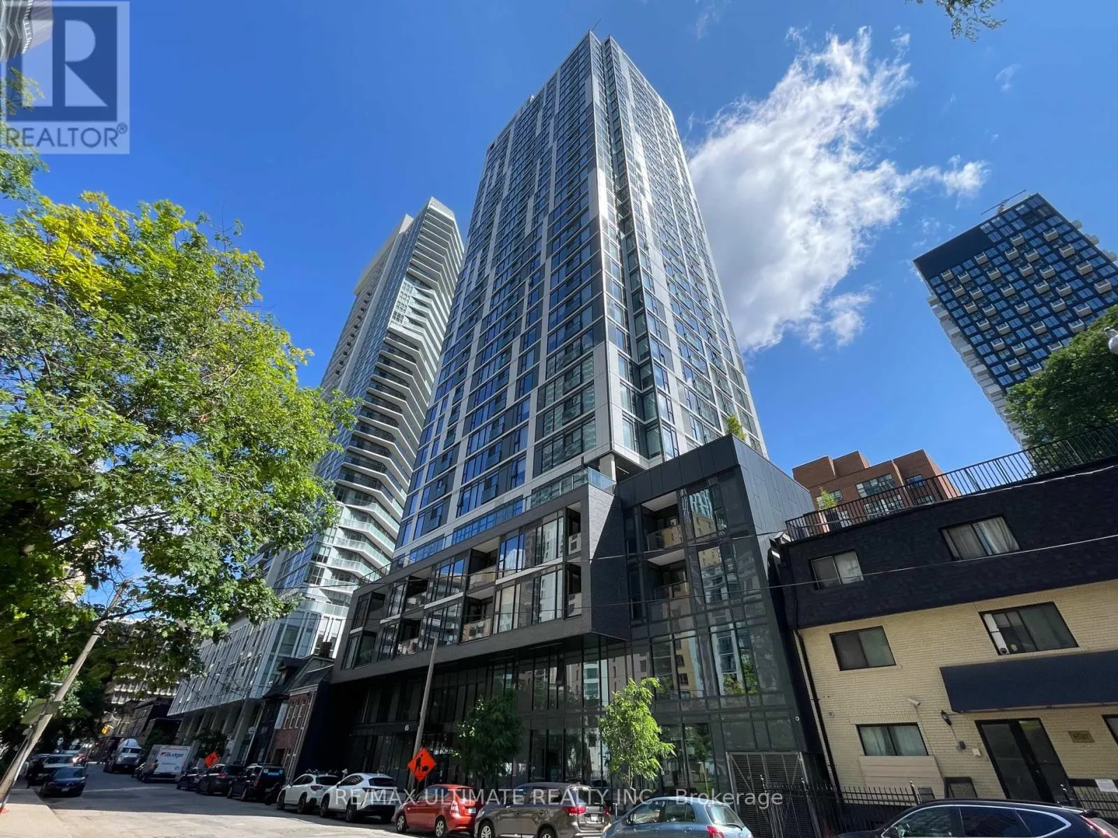 2409 - 65 MUTUAL STREET