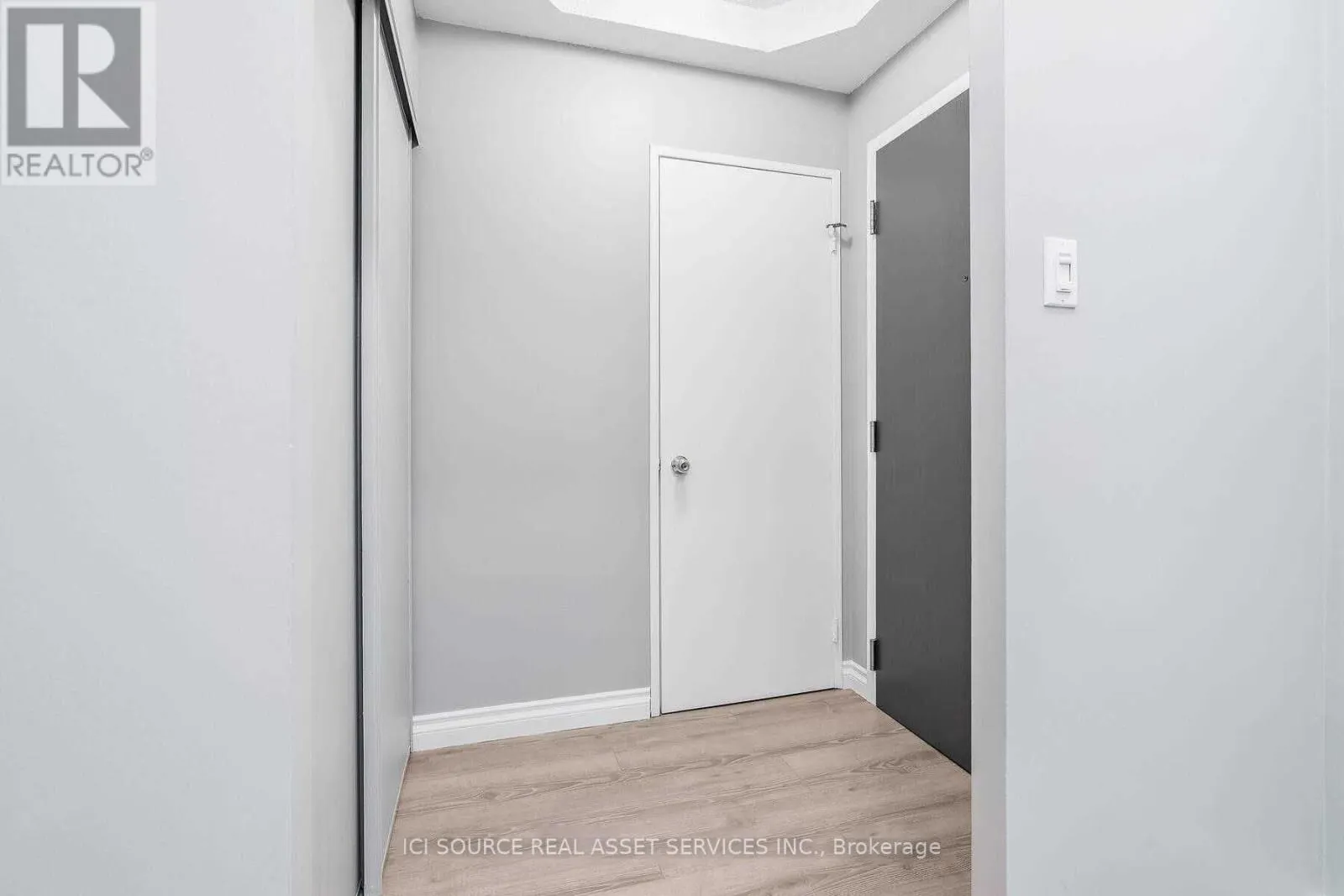 1102 - 5795 YONGE STREET