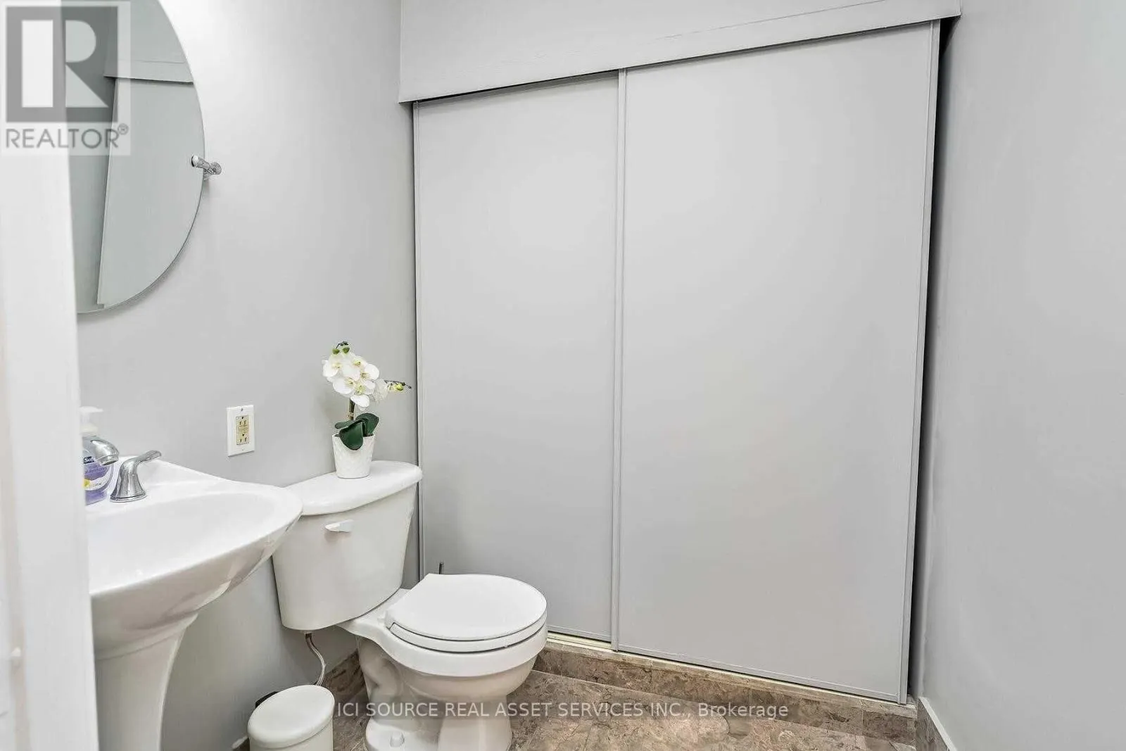 1102 - 5795 YONGE STREET