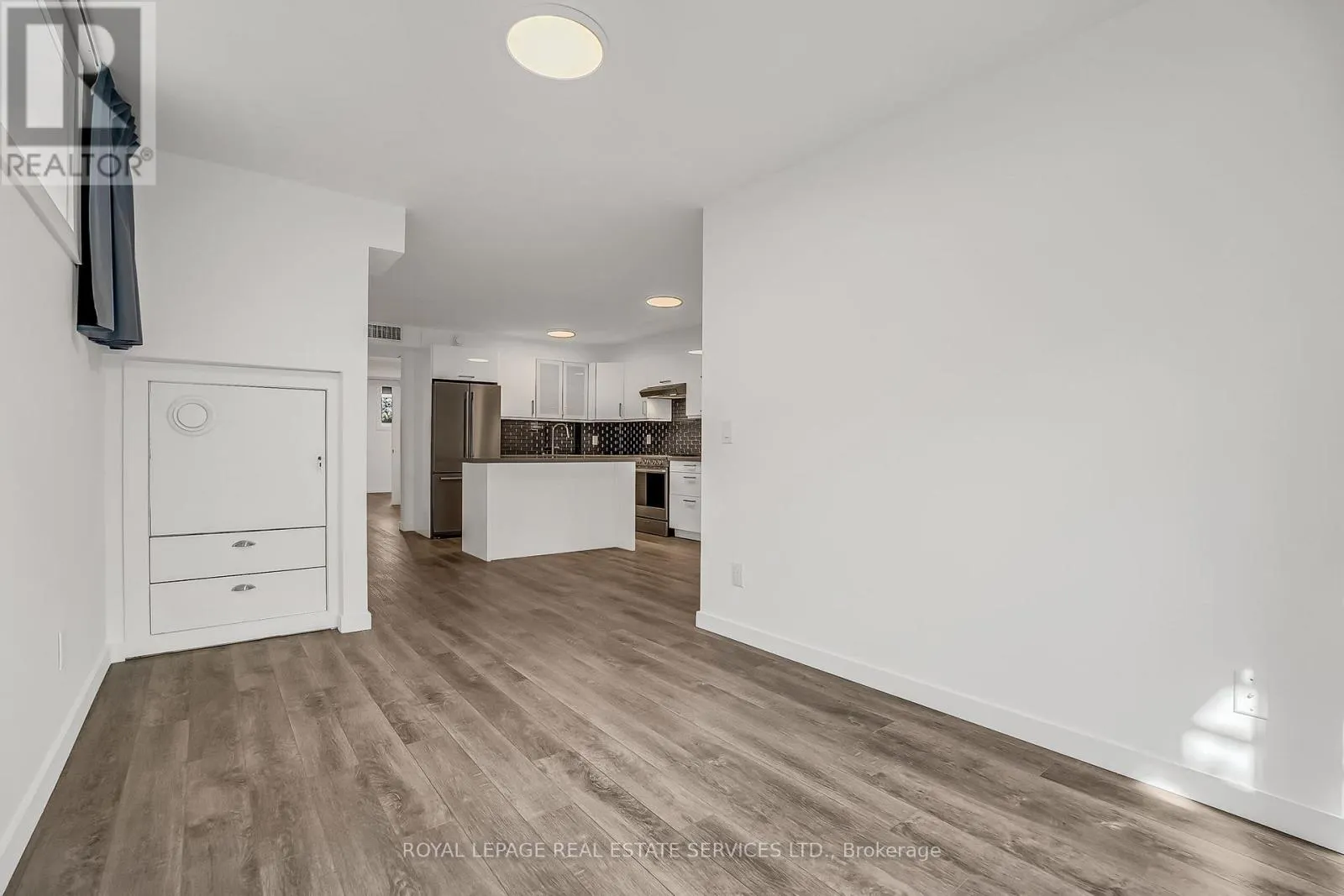 A - 439 WINONA DRIVE