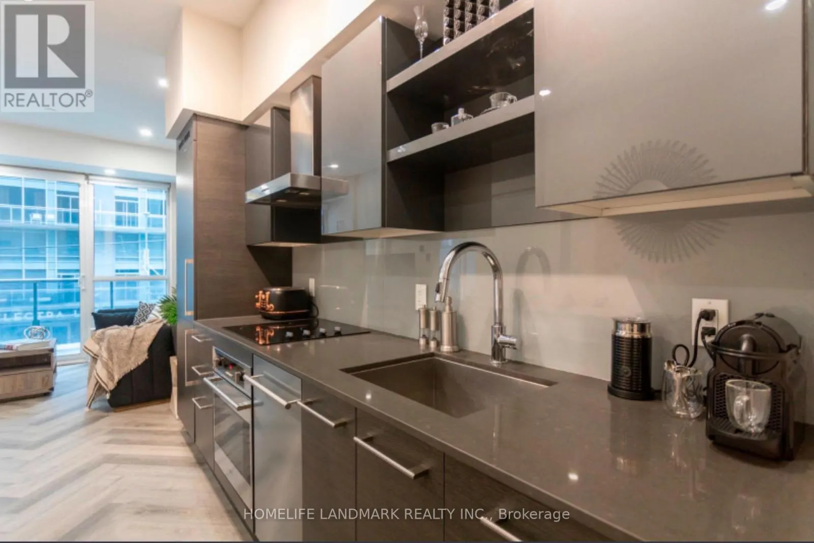 228 - 1030 KING STREET W